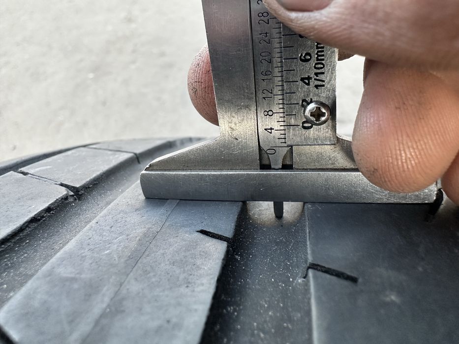 Шини 235 40 19 96W XL Pirelli Cinturato P7 пара