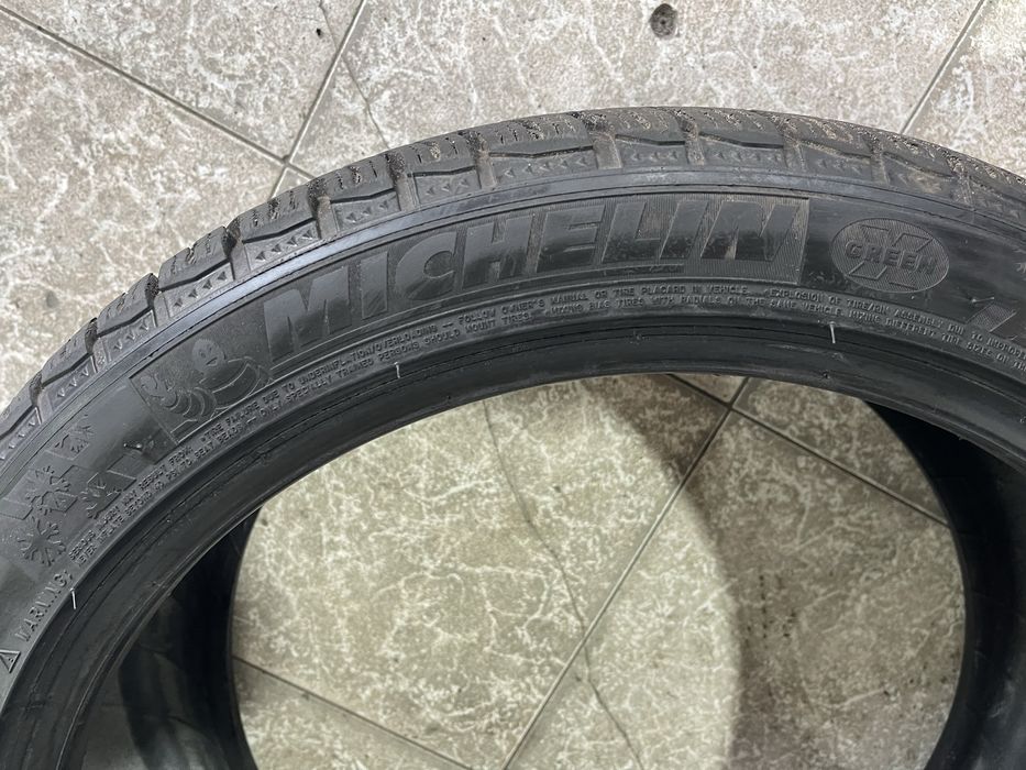 Шина 225/40 R20 Michelin б/у зима 8мм ( боковой ремонт) U1