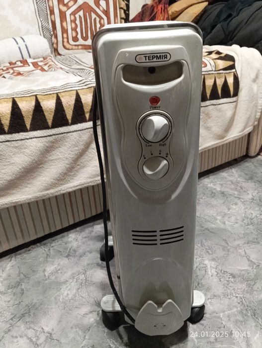 Продам обогреватель масляный Термия