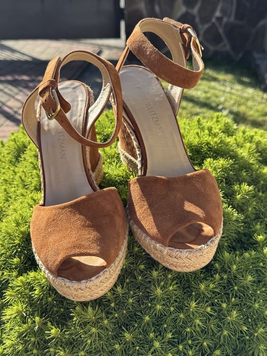 Босоніжки жіночі з натурального замшу Stuart Weitzman