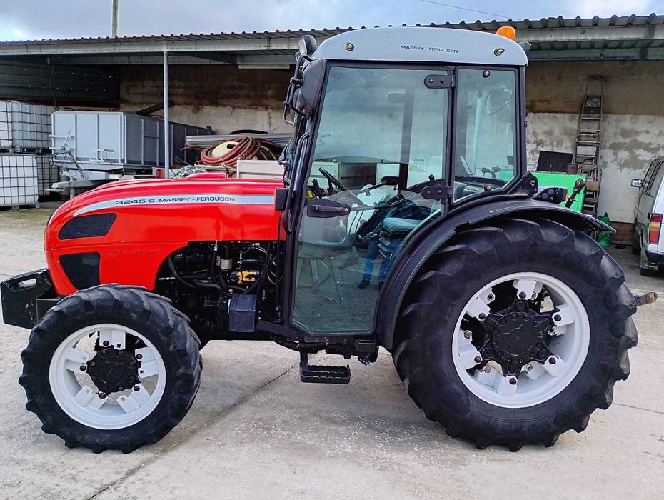Tractor Massey Ferguson