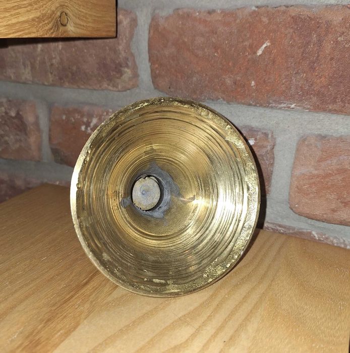 Indyjski mosiężny świecznik emaliowany