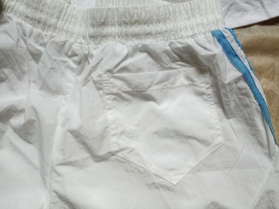 Шорты Женские Adidas красные/синие полоски