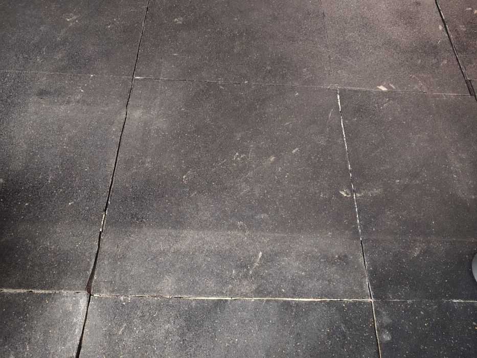 Резинова підлога для спортзалу, сто, та інших приміщень.