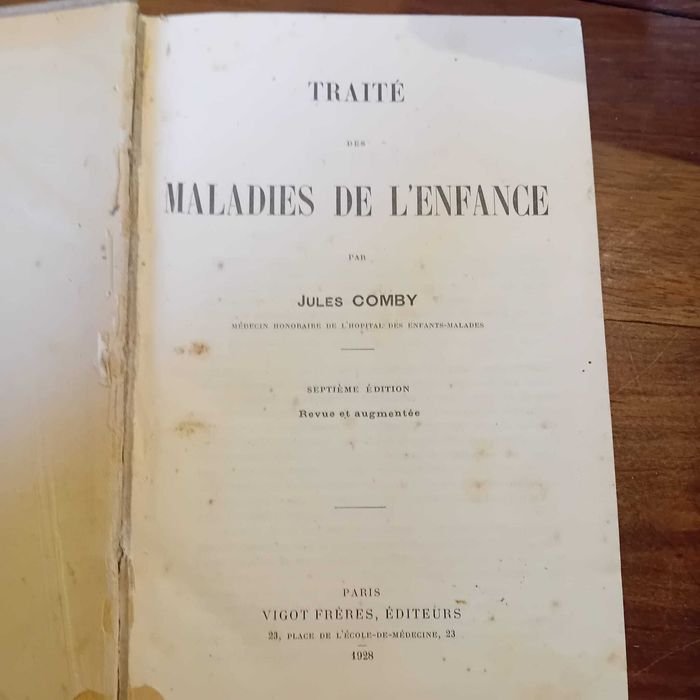 Traite des Maladies de l'enfance, comby 1928 (3 vol)