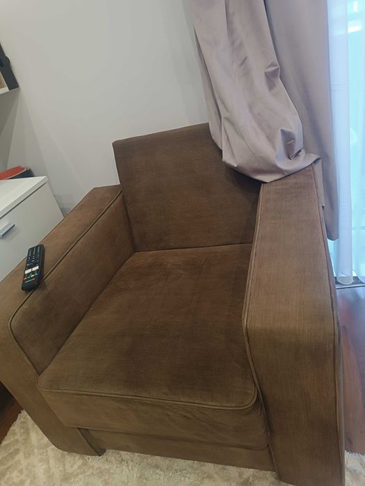 Fotel welurowy do salonu