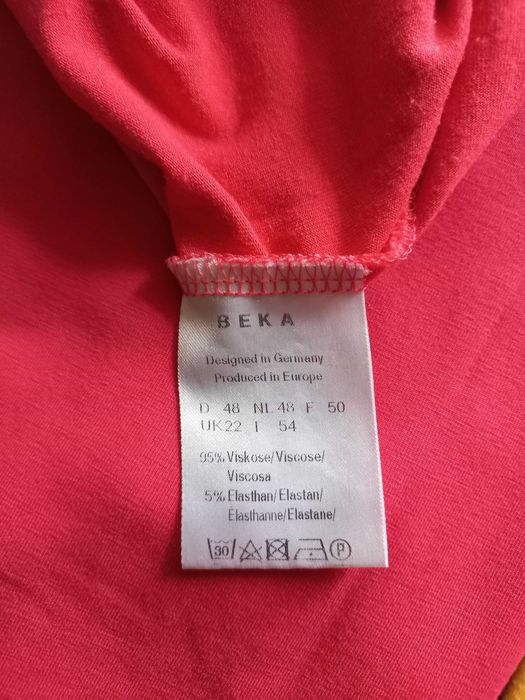 Футболки женские