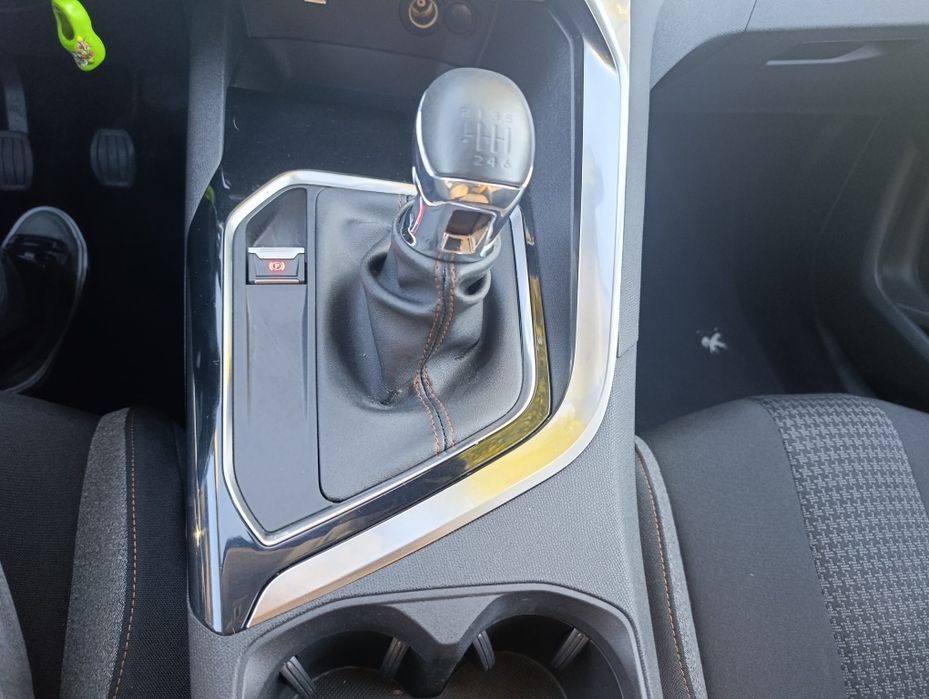 Pegeout 3008 1.6hdi 120cv