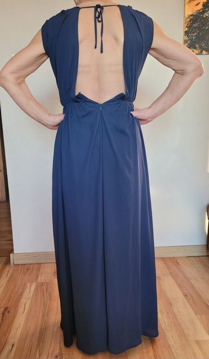 Wizytowa granatowa sukienka