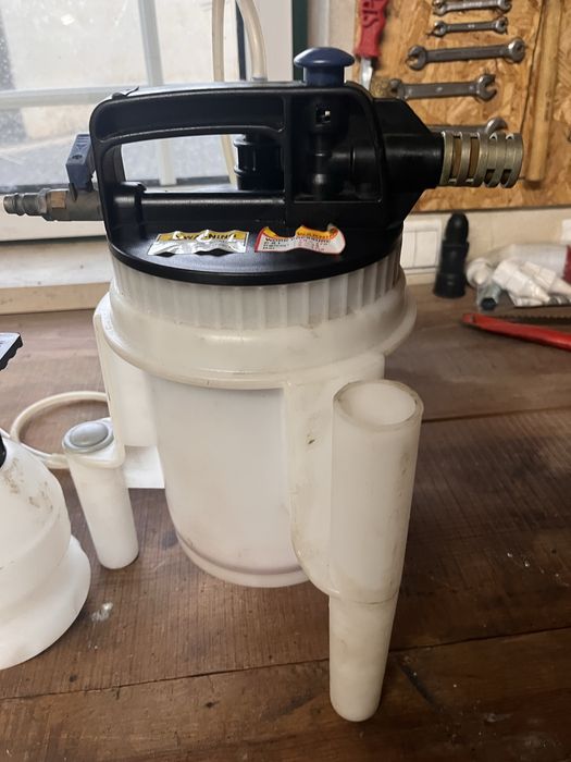 Sangrador de travoes pneumatico