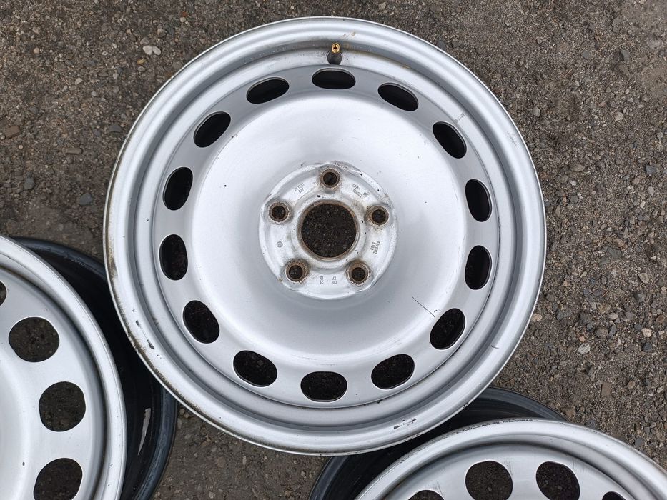 3x Felga 16 VW Caddy Golf Jetta Touran Skoda Octavia Seat Audi A3 ET50