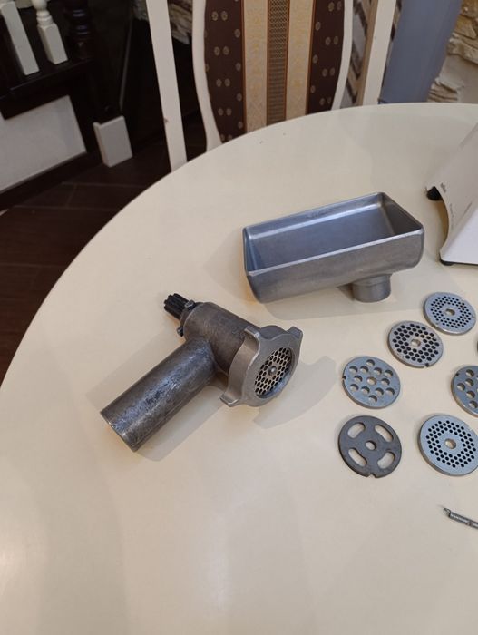 Продам м'ясорубку Braun Power Plus