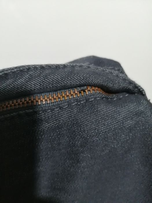 Armani Jeans r M