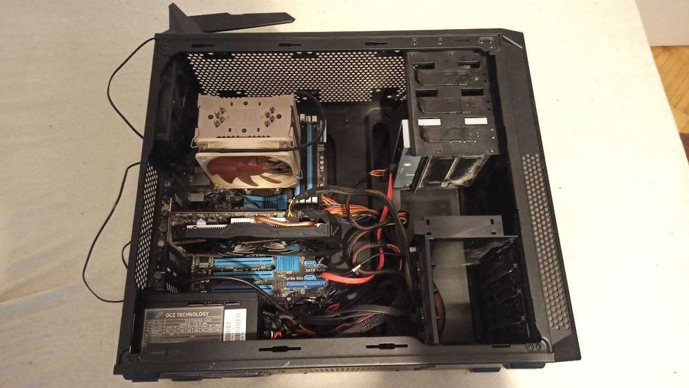 Komputer (FX-6100, 1060 6gb)