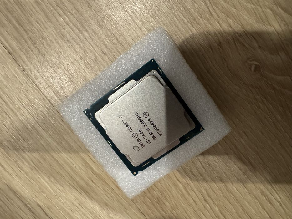 Intel Core i5-7400 3.0GHz