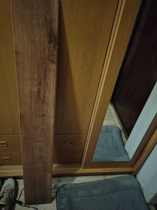 Panel podłogowy.