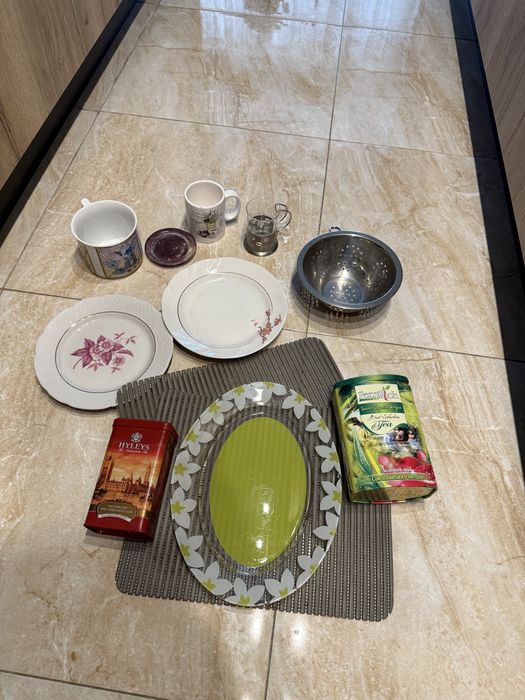 Різний посуд для кухні + скатертина велика в подарунок