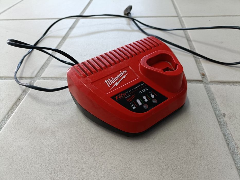 Carregador de bateria