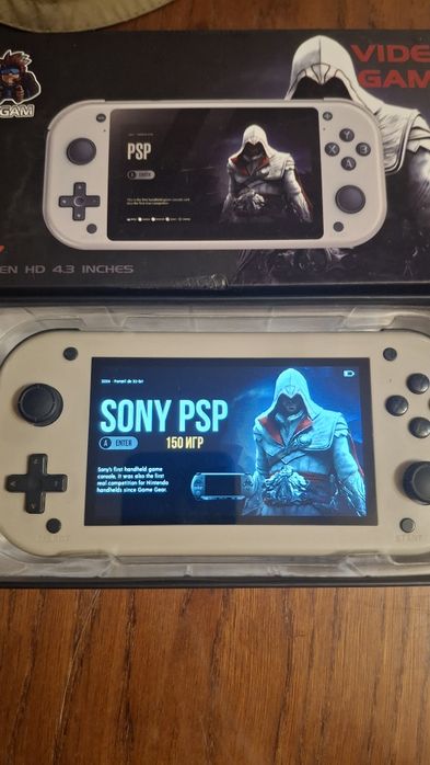 Портативная відеоприставка