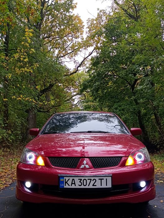 Mitsubishi  lanser 9. 2.0