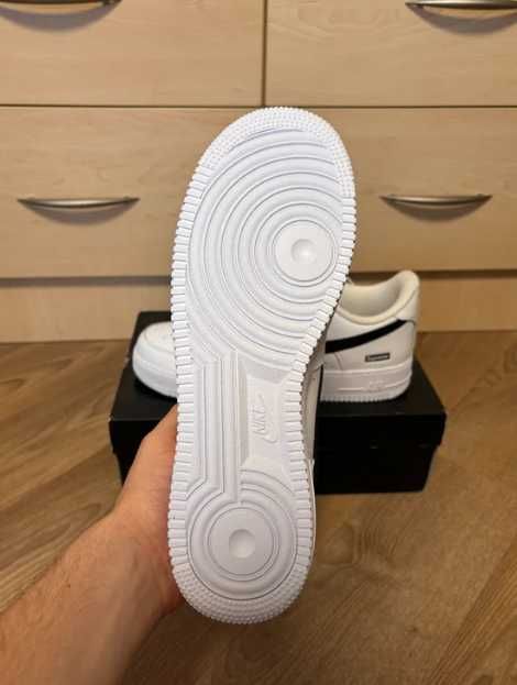 Nike_Air_Force_1_Low_Supreme_White_Black R.41