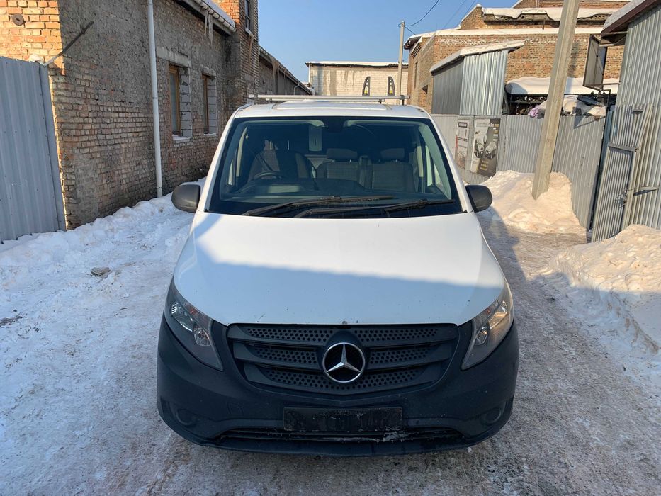 Разборка Вито W447 запчасти б/у салон двери фары