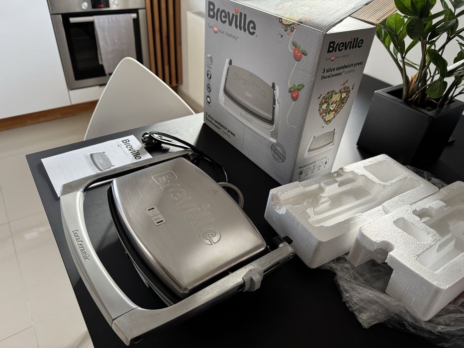 Opiekacz Breville z powłoką ceramiczną DuraCeramic VST071X