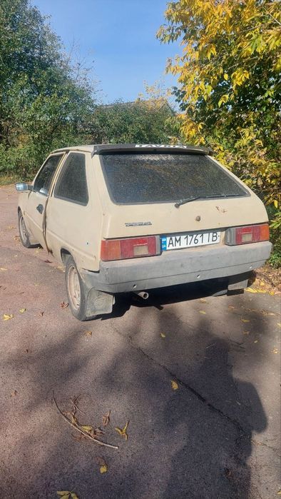 Продам  Таврію  на боевом ходу