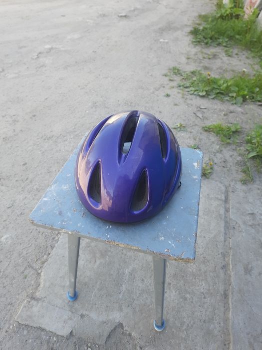 Шлем велосипедный.