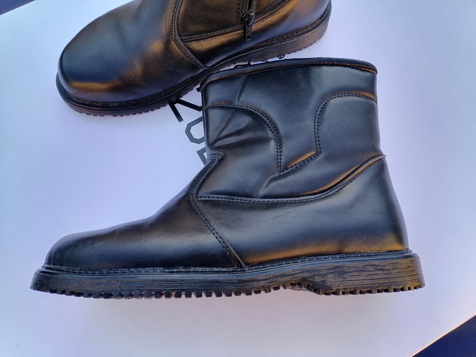 Buty skórzane 39