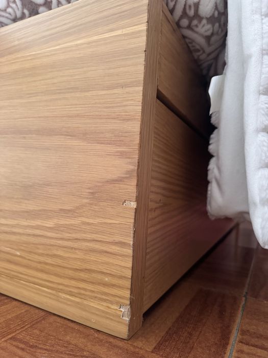 Cama de madeira com 2 gavetões + estrado e colchão (1,26x1,90)