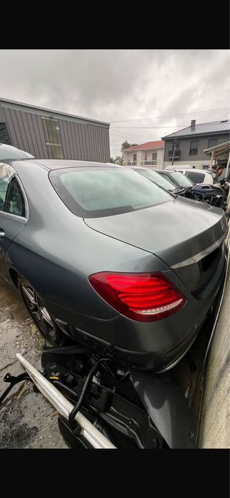 MERCEDES W 213 AVANTGARD 2017 Para peças