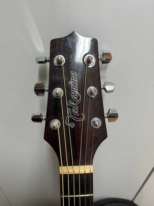 Guitarra Takamine GN30 CE