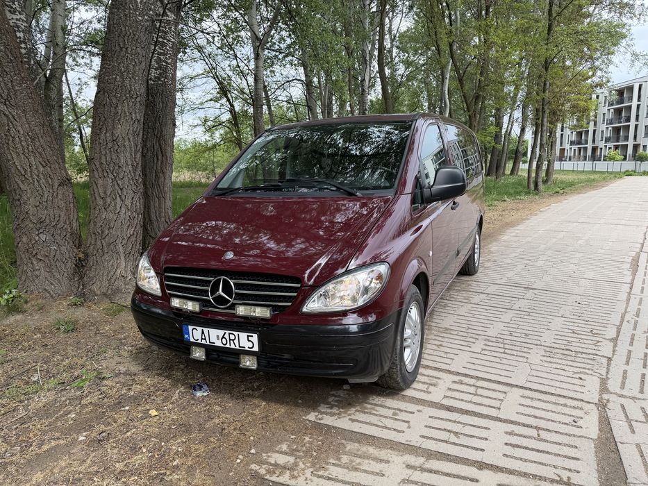 Mercedes Vito 9 osobowy.