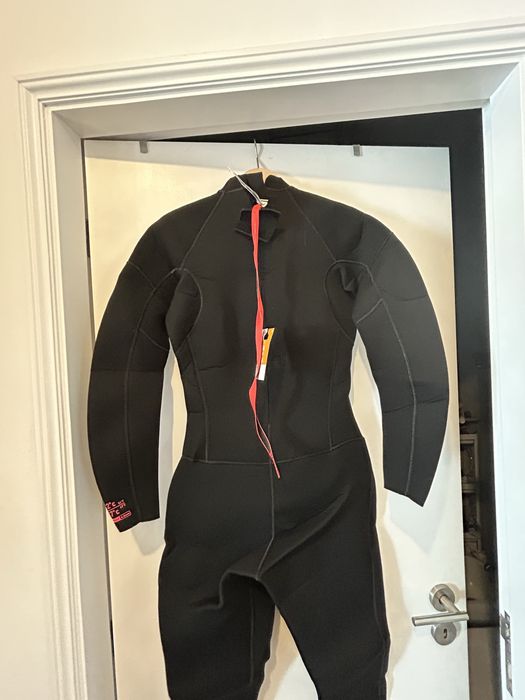Fato Surf novo - Preto