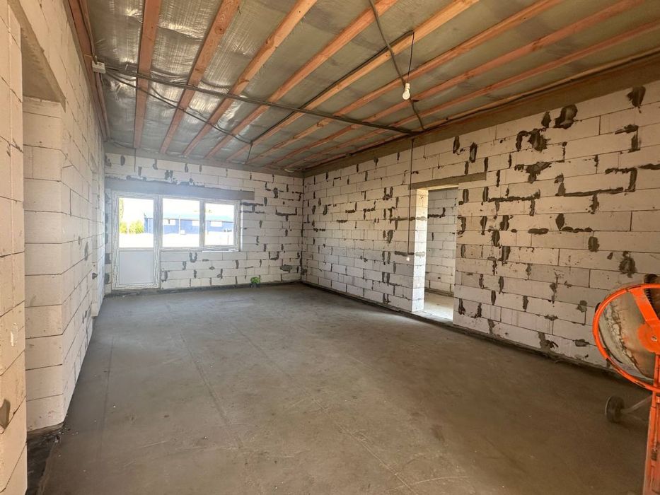 Продам окремий будинок 105 м.кв., 7,5 соток  - 75000 $