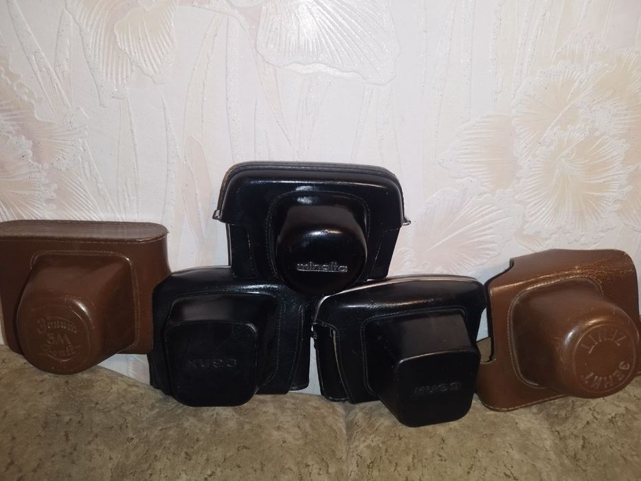Продам футляр для фотоапаратів