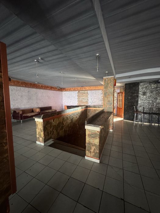 приміщення з ремонтом  в центрі міста під ресторан,магазин,тц