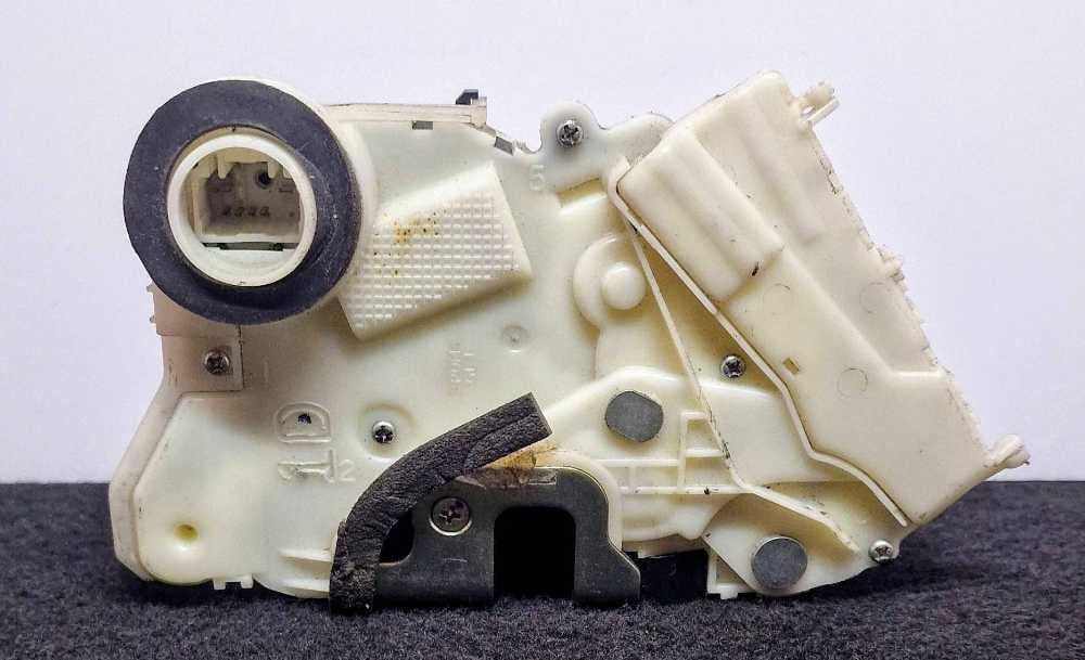 Fechadura / Fecho Porta Frente Esquerdo - TOYOTA YARIS