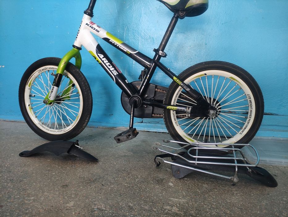 Дитячий велосипед б/у,фірма ардіс