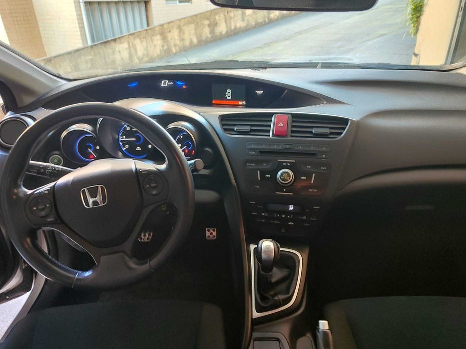 Honda Civic 1.6 i-DTEC Diesel - 13