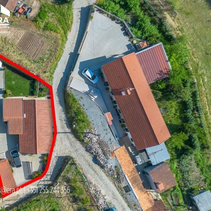 Moradia Chalé T2 Serzedo Guimarães