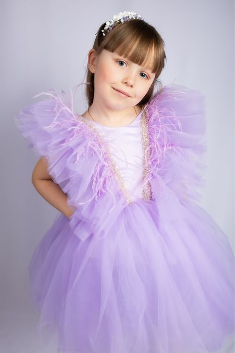 Сукня (плаття) на випуск