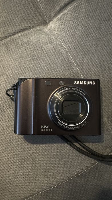 Aparat cyfrowy Samsung NV 100HD