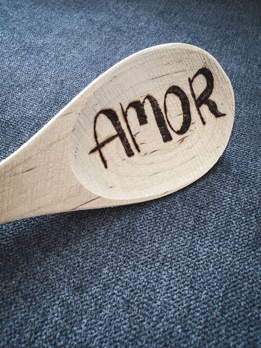 Colher de pau decorativa