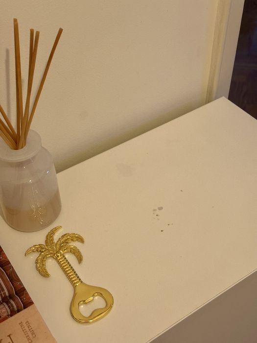 Armário EKET IKEA com pernas