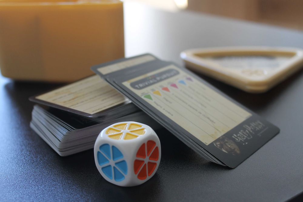 Harry Potter Jogo de Tabuleiro TRIVIAL PURSUIT Bite Edition