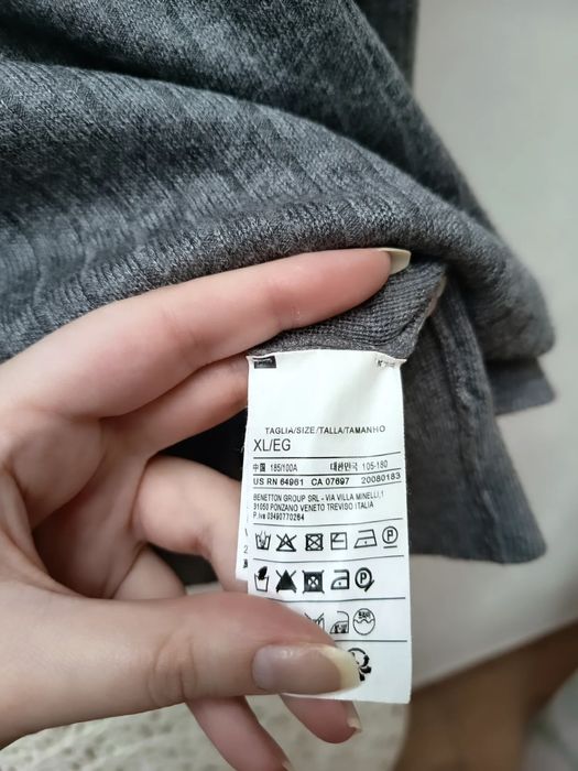 Camisola Cinzenta de Malha Fina de Homem