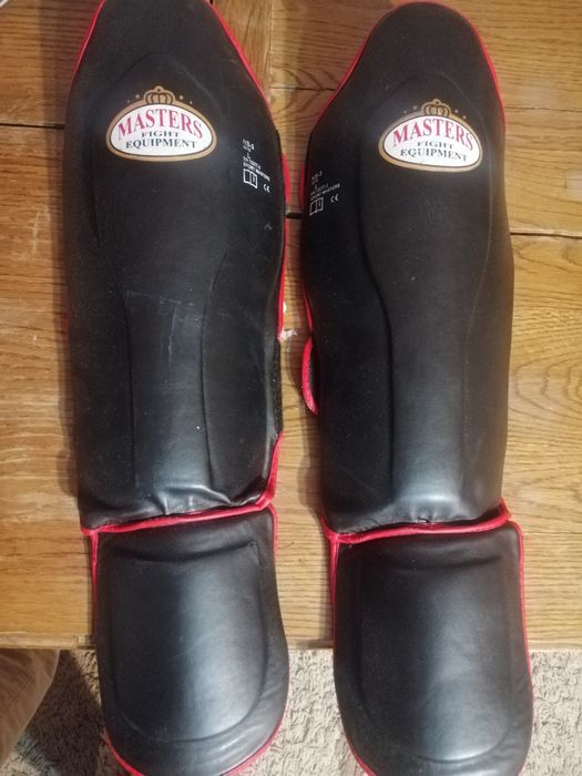 Ochraniacze na piszczele kolana L