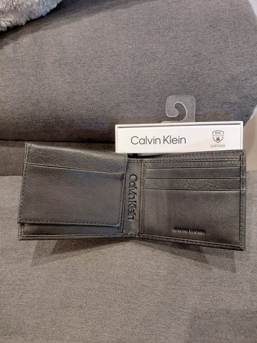 Super prezent oryginalny męski portfel Calvin Klein